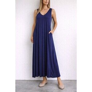 SKiVYS Femme Daydreamer Navy Maxi Dress Size L Sleeveless Modal Stretch Flowy